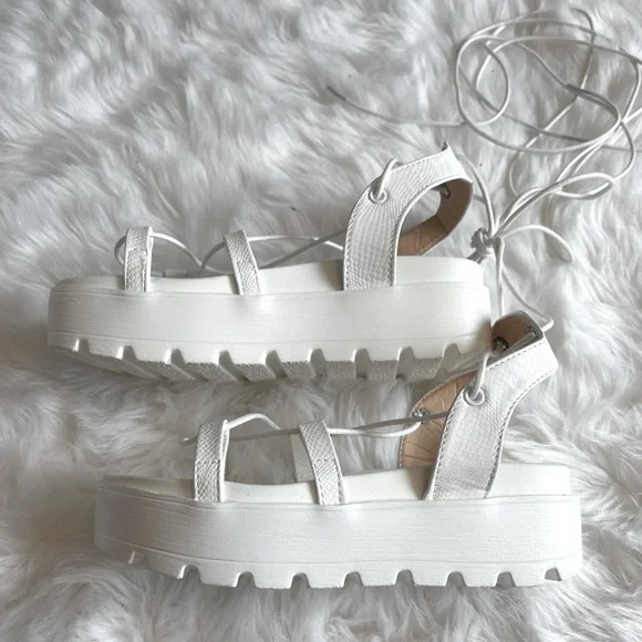 Brand new Gladiator Lace-up Platform sandals! - Picture 5 of 5